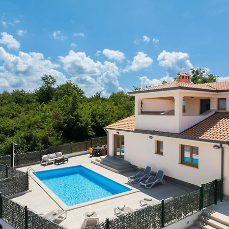 פורץ Holiday Home Mlacic מראה חיצוני תמונה
